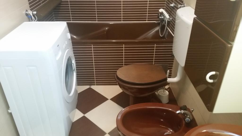 Apartment B&K Raslina Luaran gambar
