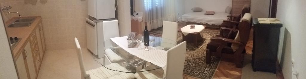 Apartment B&K Raslina Luaran gambar